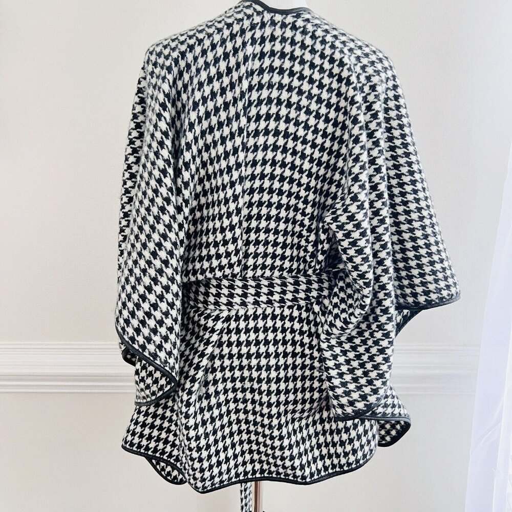 LIZ CLAIBORNE Black & White Houndstooth Open Belted Cardigan Wrap ~ One Size - Picture 7 of 8